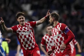 华体会hth-关于AC米兰轻取马竞，莱万梅开二度意甲的信息