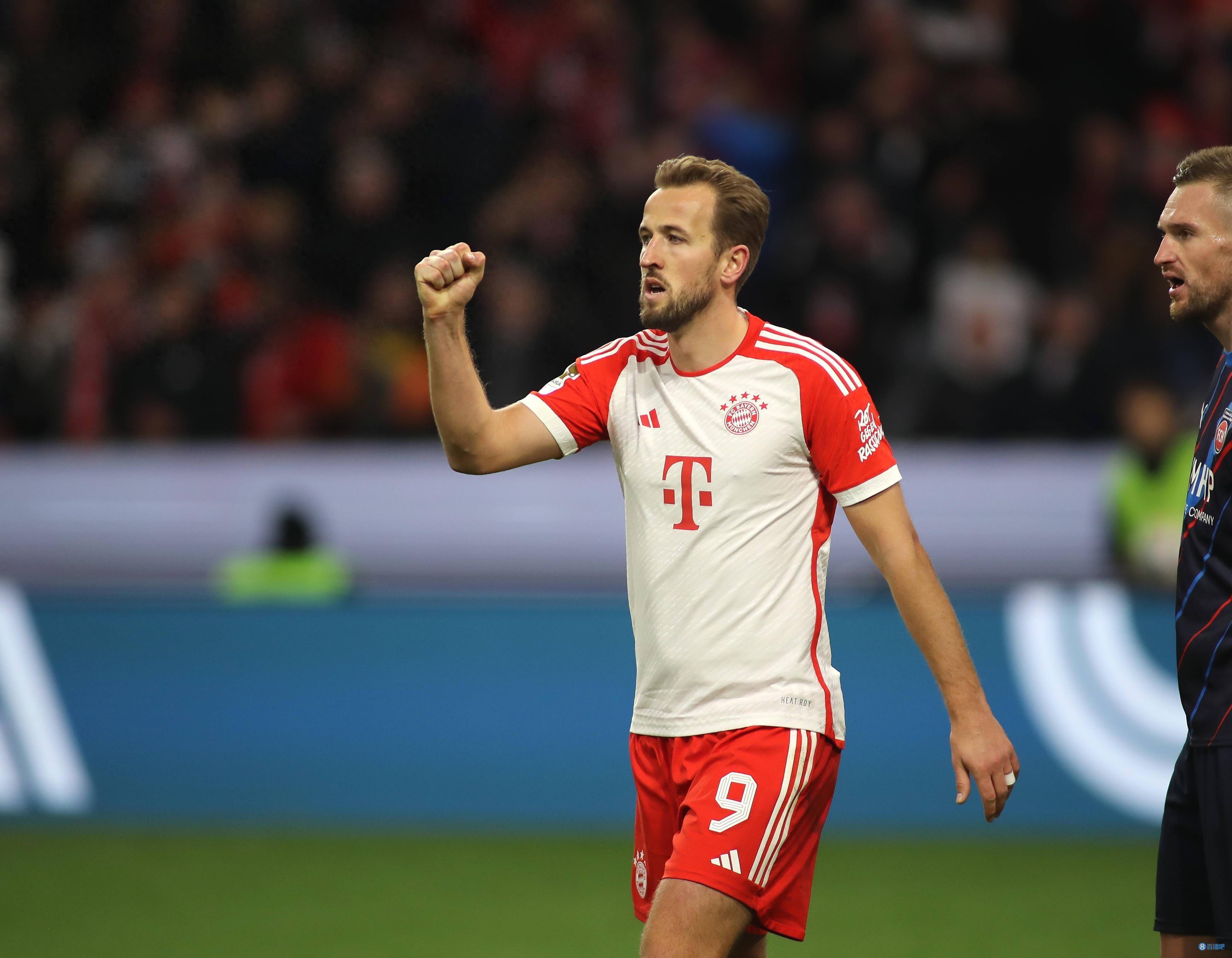 华体会登录-拜仁绝杀波尔图，莱万梅开二度德甲  第1张