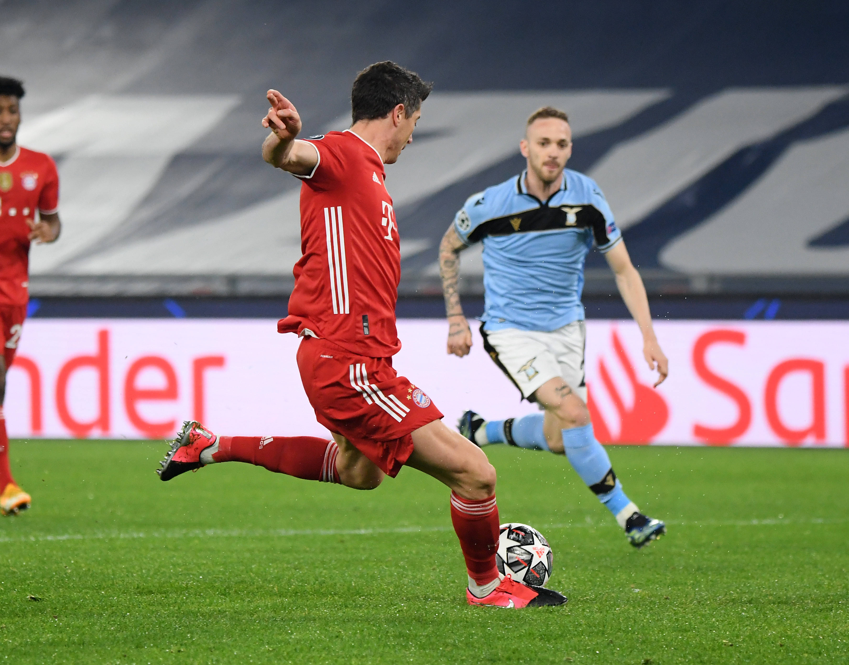 华体会-包含阿森纳绝杀拜仁，德布劳内梅开二度西甲的词条  第2张